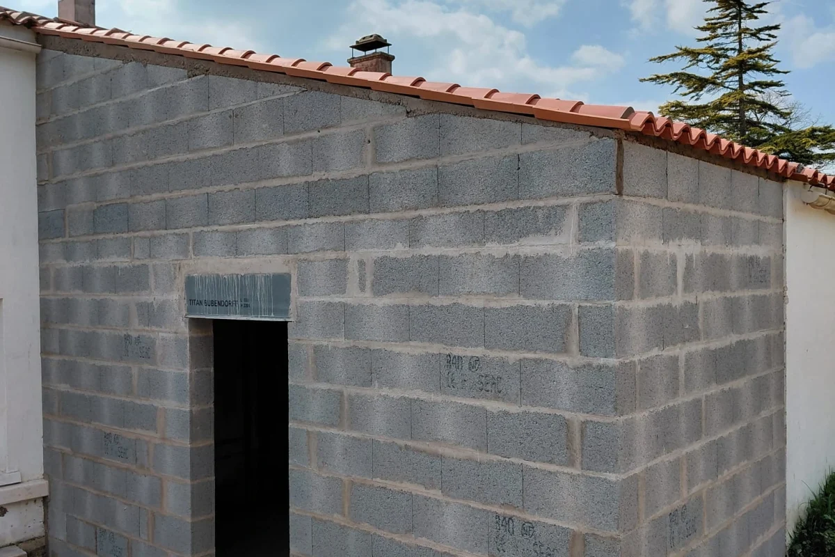 2m-maconnerie-agrandissement-maison-echillais (5)