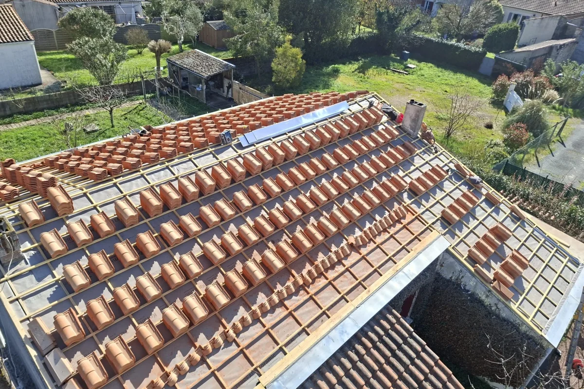2m-maconnerie-toiture-charpente-echillais (9)